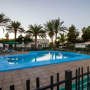Сasa de vacaciones Flatguest Bonn Pool Terrace Bbq, San Bartolomé